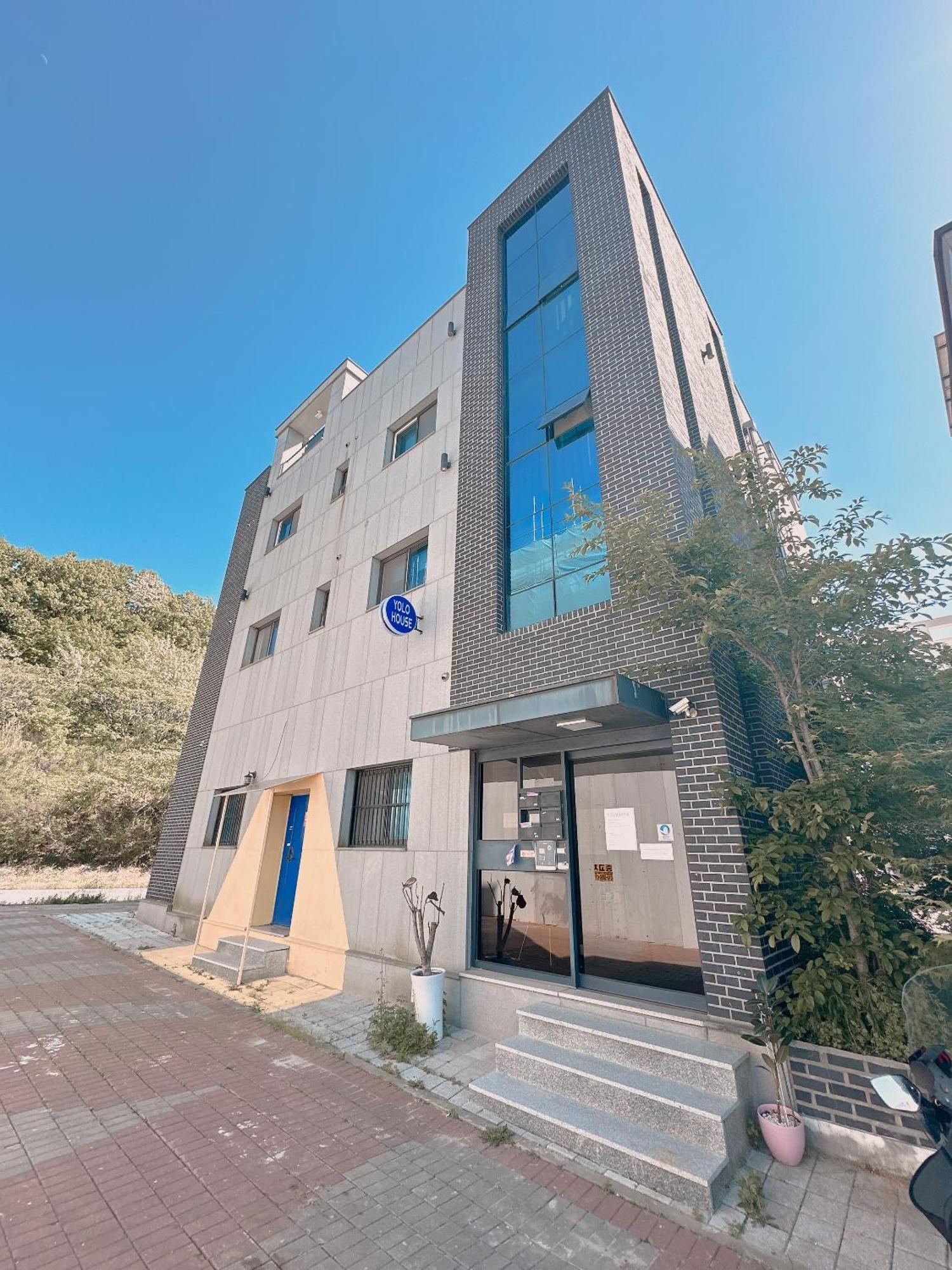 מלון אינצ'ון Yolo House מראה חיצוני תמונה